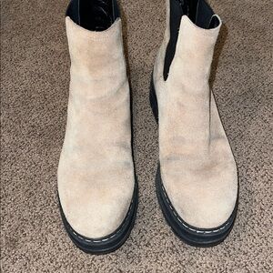 Marc Fisher LTD Padmia Chelsea Suede Boot in Natural Brown Size 8.5 M